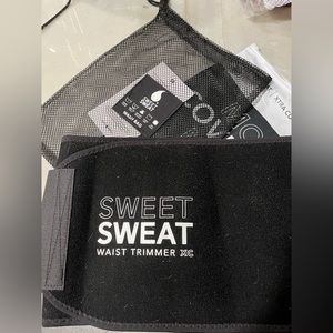 Sweet Sweat Waist Trimmer - Black/Black (M) Neoprene Waist Trainer